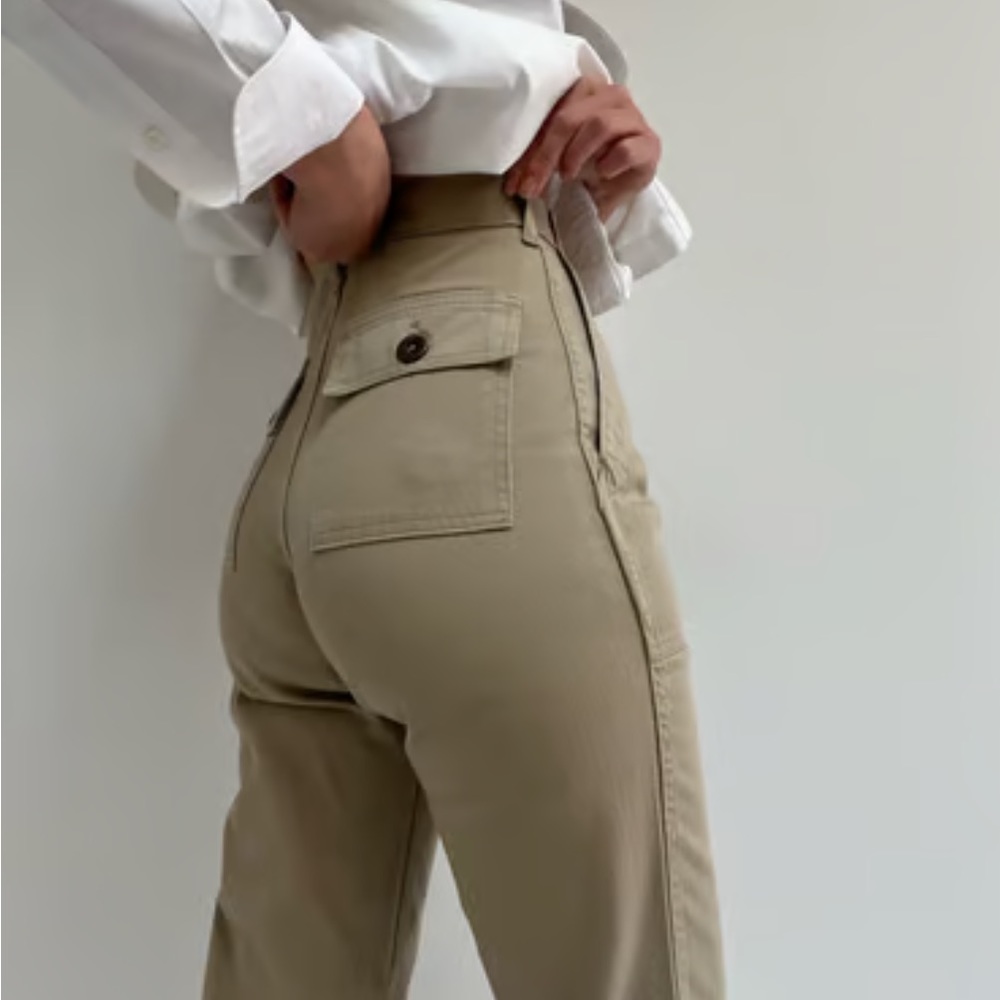 Favorite 1990’s vintage Banana Republic Khaki cargo pants. (Rare)
